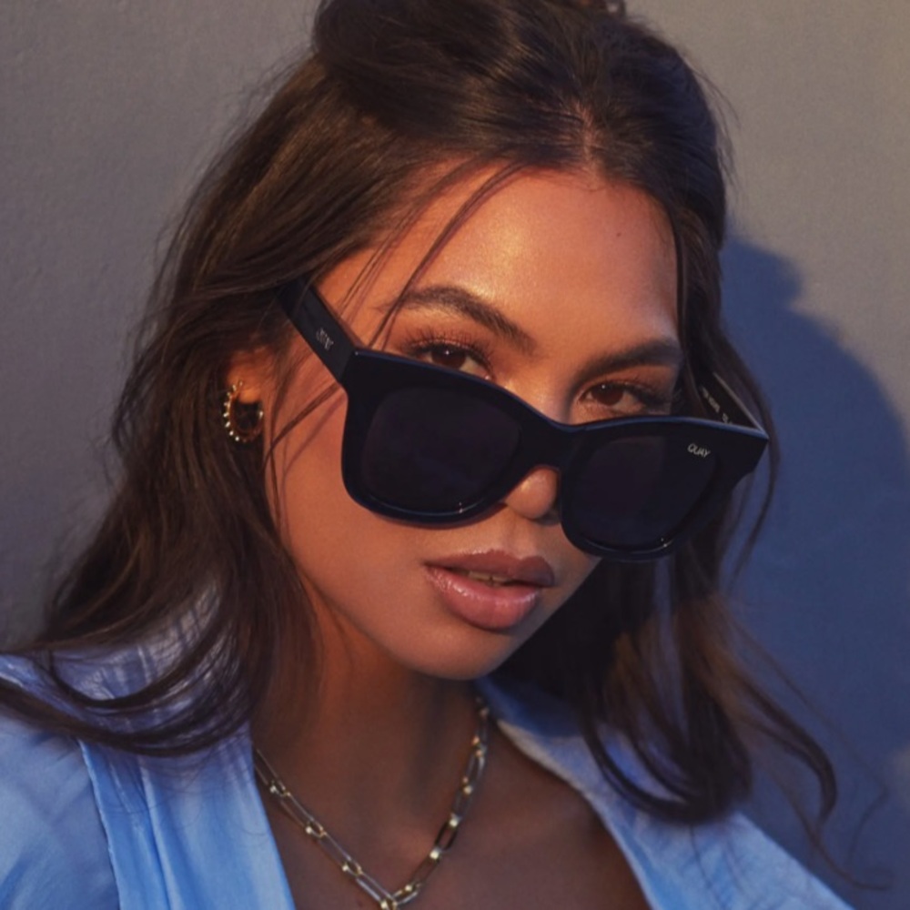 NEW! Read** Quay After Hours Polarized sunglasses